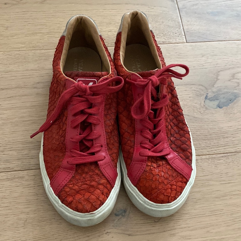 Limited edition veja sneakers